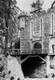 Grodziec - Brama z podzamcza na zamek waciwy na zdjciu z okresu midzywojennego