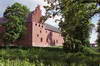Zamek w Barcianach - Narożnik północno-zachodni z zachowanym gotyckim szczytem, fot. ZeroJeden, V 2004
