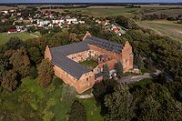 Zamek w Barcianach - Zdjęcie lotnicze, fot. ZeroJeden, IX 2021