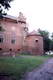 Zamek w Barcianach - Zachowana baszta północna, fot. ZeroJeden, VI 2002