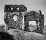 Bochotnica - Ruiny zamku na fotografii z 1942 roku