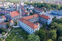 Zamek w Brzegu - Zdjęcie lotnicze, fot. ZeroJeden, VII 2019