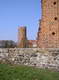 Zamek w Czersku - Widok na wieżę zachodnią, fot. ZeroJeden, IV 2004