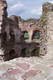 Zamek w Czorsztynie - Mury drugiej kondygnacji budynku z przejazdem bramnym na zamek średni, fot. ZeroJeden, V 2001