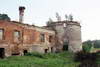 Zamek we Fredropolu - Baszta w narożniku południowo-zachodnim, fot. ZeroJeden, VIII 2001