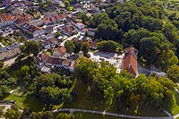 Zamek w Jezioranach - Zdjęcie lotnicze, fot. ZeroJeden, IX 2021