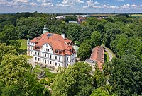 Zamek w Kamieńcu Śląskim - Zdjęcie lotnicze, fot. ZeroJeden, VI 2020