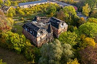 Zamek w Komorowicach - Zdjęcie lotnicze, fot. ZeroJeden, X 2019