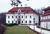 Zamek w Kraskowie - Widok od wschodu, fot. ZeroJeden, IV 2003