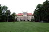 Zamek na Mirowie w Książu Wielkim - Widok od wschodu, fot. ZeroJeden, VI 2000