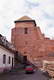 Zamek w Liwie - Wieża bramna od strony dziedzińca, fot. ZeroJeden, III 2004