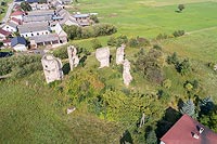 Zamek w Majkowicach - Widok zamku z lotu ptaka, fot. ZeroJeden VIII 2018