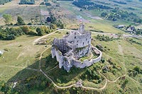 Zamek Mirów - Widok zamku z lotu ptaka, fot. ZeroJeden VIII 2018