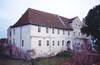 Zamek w Morągu - Budynek zamkowy po rozpoczęciu prac odkrywkowych, fot. ZeroJeden, VII 2002