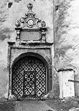 Niedzica - Brama zamku w Niedzicy na zdjęciu Kintschera z 1941 roku