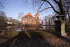 Zamek w Oporowie - fot. ZeroJeden, IV 2005