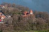 Zamek w Osiecznej - Widok z lotu ptaka od zachodu, fot. ZeroJeden, IV 2013