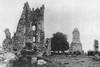 Zamek Ossolin - Ruiny zamku w Ossolinie w 1914 roku, fot. H.Poddębski  [<a href=/bibl_ksiazka.php?idksiazki=312&wielkosc_okna=d onclick='ksiazka(312);return false;'>źródło</a>]