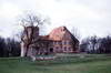 Zamek w Pęzinie - fot. ZeroJeden, III 2002