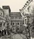 Zamek w Karpnikach - Dziedziniec zamku w Karpnikach na litografii z połowy XIX wieku