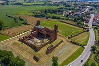 Zamek w Radzyniu Chełmińskim - Zdjęcie lotnicze, fot. ZeroJeden, VII 2020