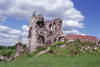 Zamek Tenczyn w Rudnie - Mury zamku górnego łączące go z barbakanem, fot. ZeroJeden, V 2004