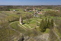 Zamek w Rytwianach - Zdjęcie lotnicze, fot. ZeroJeden, IV 2021