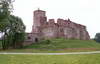 Zamek w Siewierzu - fot. ZeroJeden, V 2000