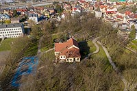 Zamek w Skawinie - Zdjęcie lotnicze, fot. ZeroJeden, IV 2021