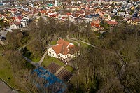 Zamek w Skawinie - Zdjęcie lotnicze, fot. ZeroJeden, IV 2021