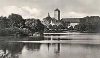 Zamek w Szczytnie - Przedzamcze w Szczytnie na pocztówce z okresu 1933-45