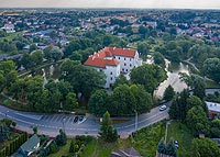 Zamek w Szydłowcu - Widok zamku na zdjęciu lotniczym, fot. ZeroJeden, VI 2019