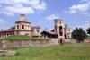 Zamek Krzyżtopór w Ujeździe - Front zamku, fot. ZeroJeden, VII 2001