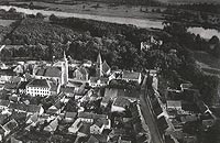Zamek w Urazie - Zamek w Urazie na zdjciu z lat 1925-45
