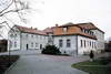 Zamek w Wierzbicach - Widok od południowego-zachodu, fot. ZeroJeden, IV 2003
