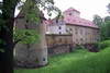 Zamek w Witostowicach - Wschodnie skrzydło zamku, fot. JAPCOK, V 2004
